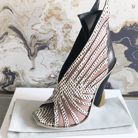 Balenciaga RUNWAY Futuristic Snakeskin Booties - Picture 6 of 9